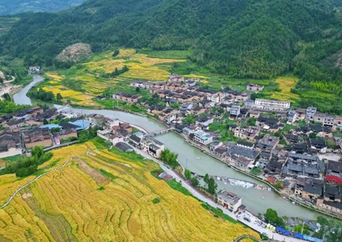 ���������ƶ���ũ�����С� &nbsp;&nbsp;����ũ�塰��˯���ʲ�