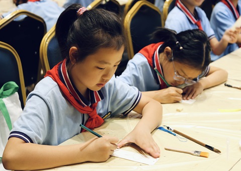 �Ĵ�ʡ��56�����µ�����ϵ�п����˶��ڳɶ�����