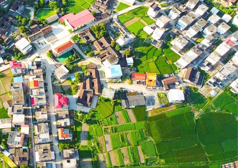 ����ʡ��չ�����������ж��� <br>��ʵ������������β��ȫʡ����������������4900�����������ͼ���������Ϣ��14����